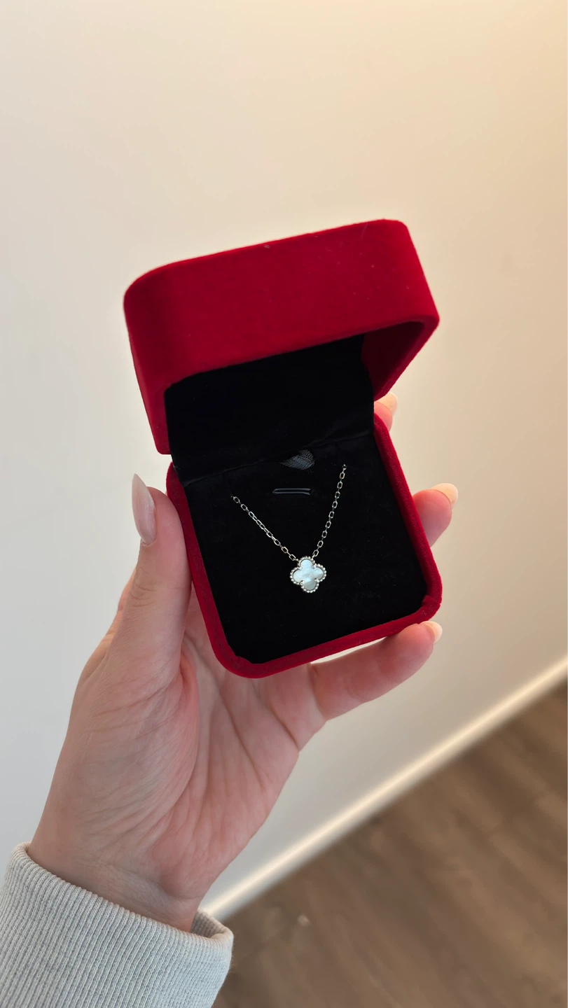 Silver Clover Necklace
