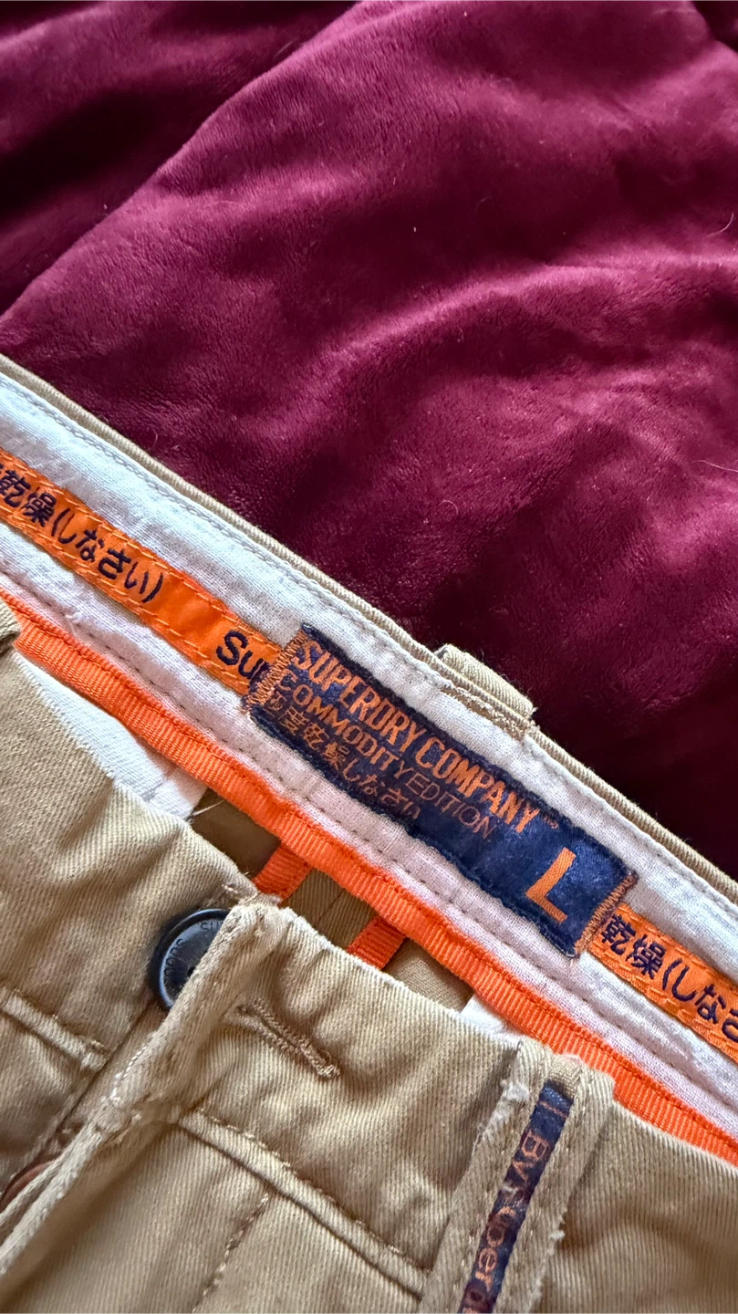 Superdry White Polo Shirt L & Tan Chinos pants set - photo 3