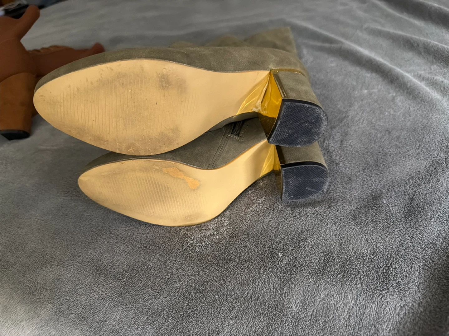 Women's Khaki Suede Block Heel Boots Size 8 - photo 2