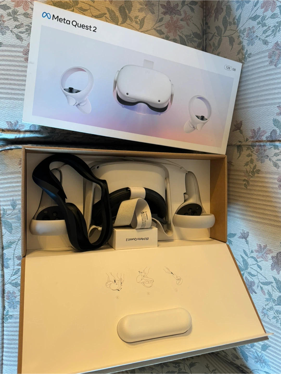 Meta Quest 2 VR Headset (128 GB)
