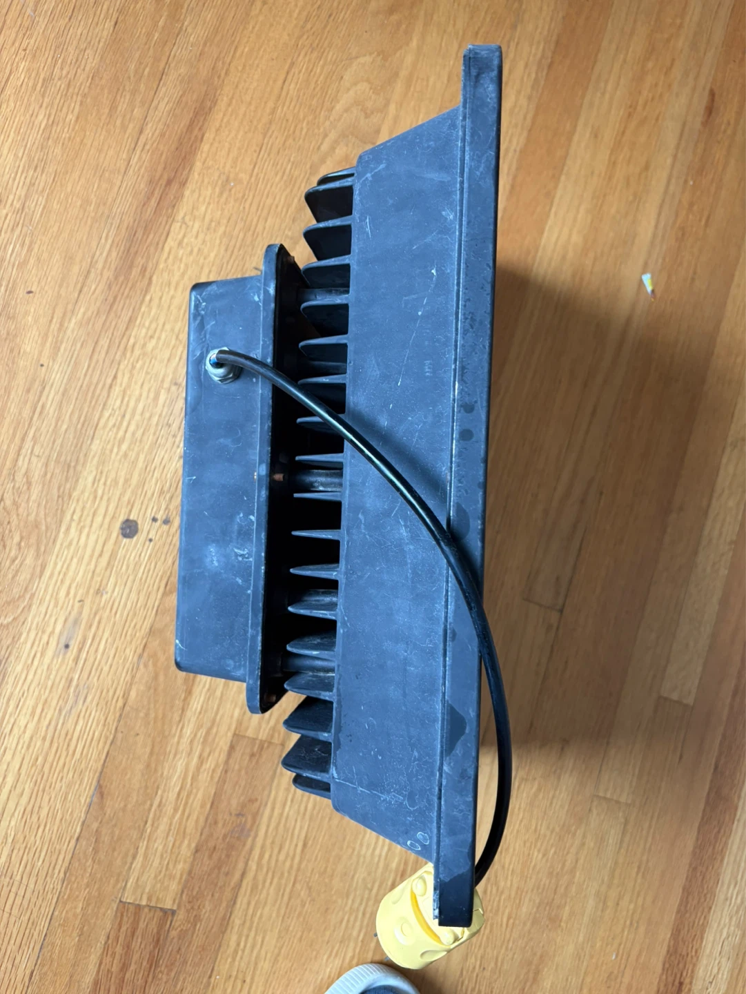 LED Flood Light 15A 125V Leviton Plug - photo 2