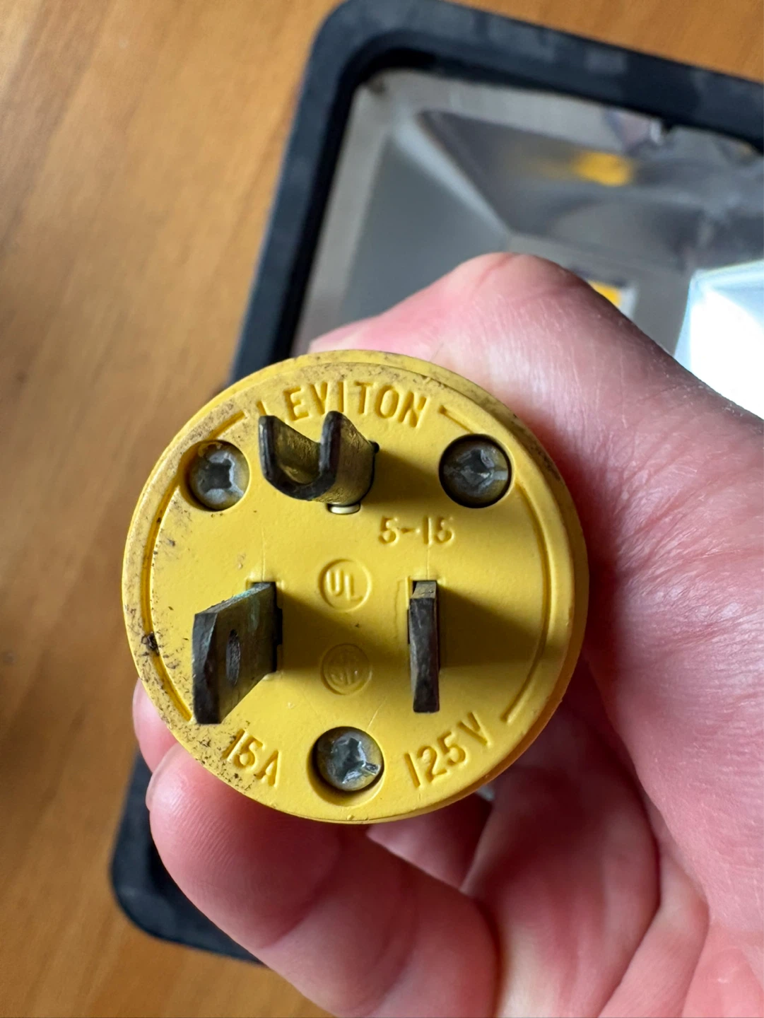 LED Flood Light 15A 125V Leviton Plug - photo 4