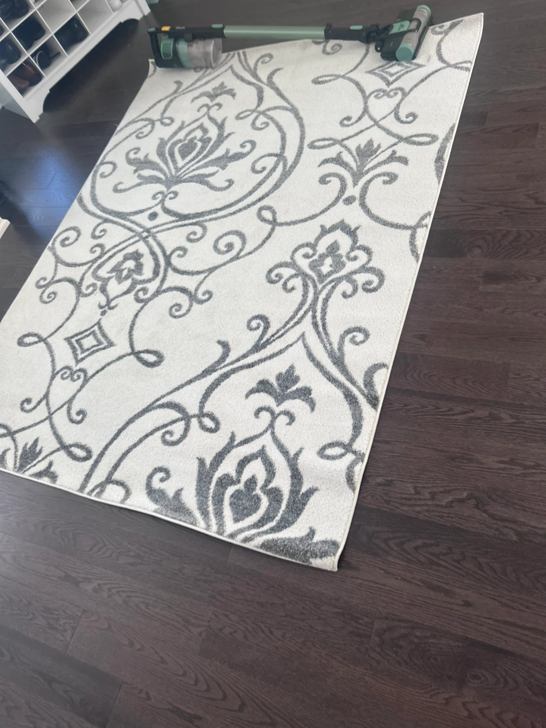 Area Rug - White and Grey Damask Pattern - photo 2
