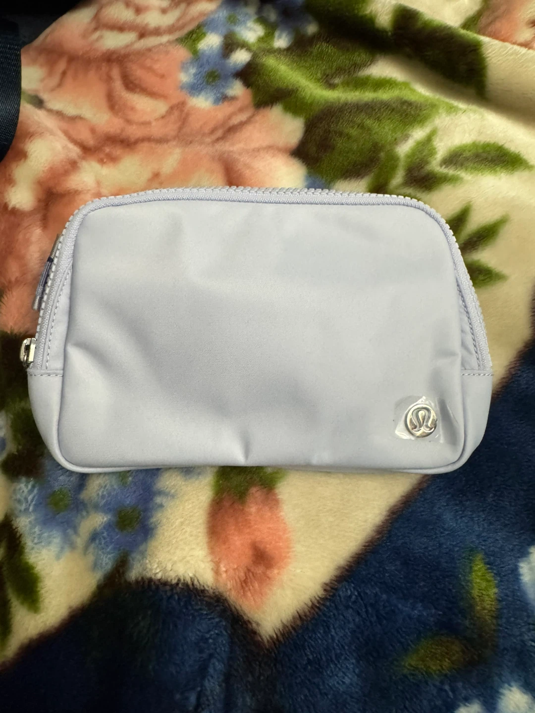 Lululemon Everywhere Belt Bag