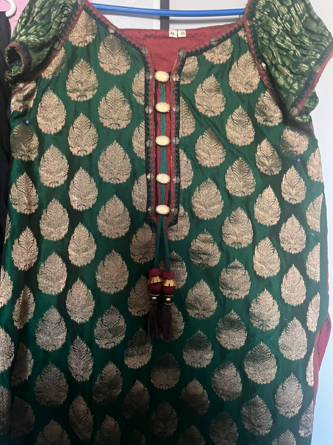 Green brocade kurta with gold pattern - photo 4