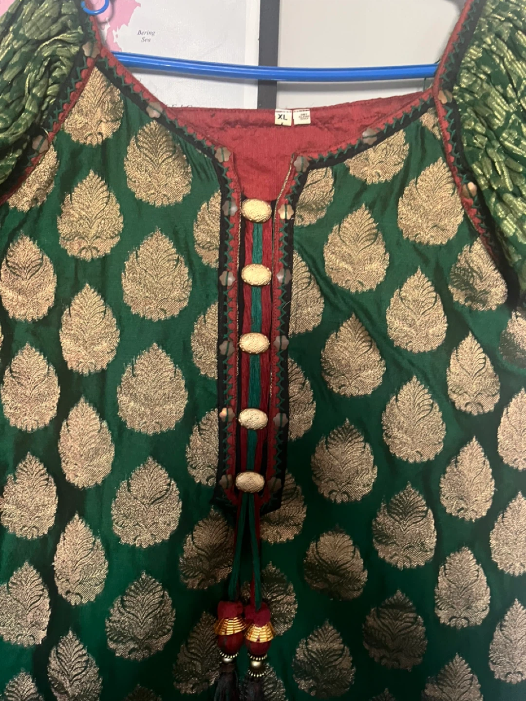 Green brocade kurta with gold pattern - photo 5