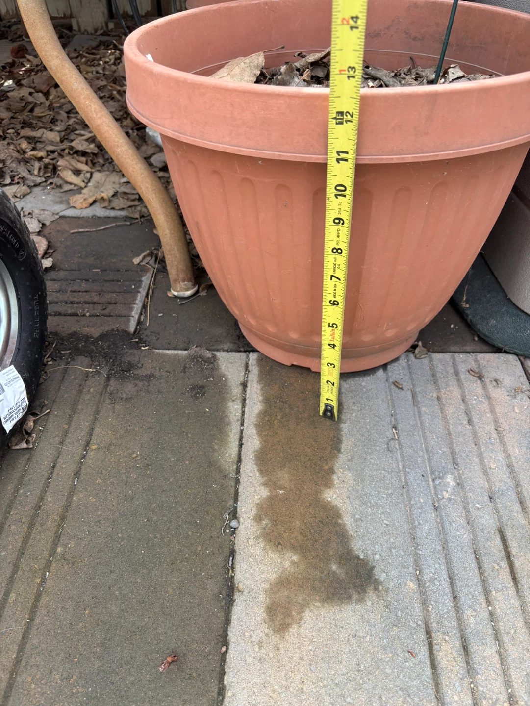 2 Terracotta-coloured Plastic Planter Pot