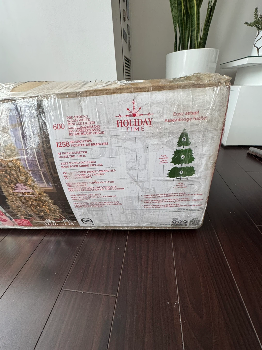 Holiday Time 7.5' Pre-lit Flocked Glacier Spruce Tree - photo 4