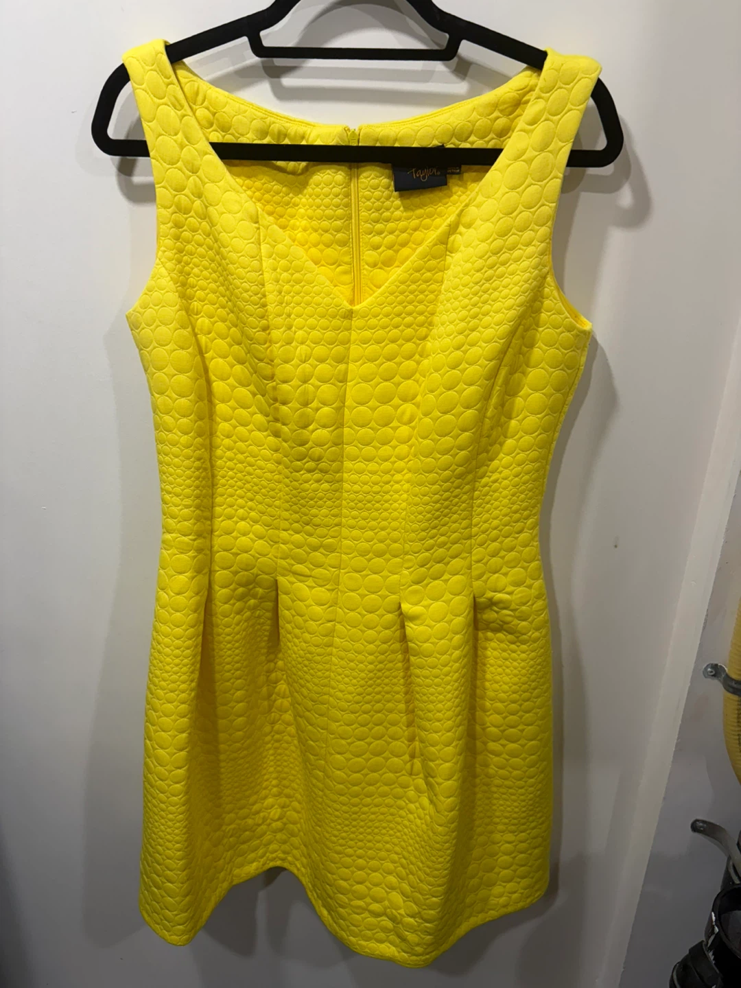 Just Taylor Yellow Textured Sleeveless Dress Size 14
