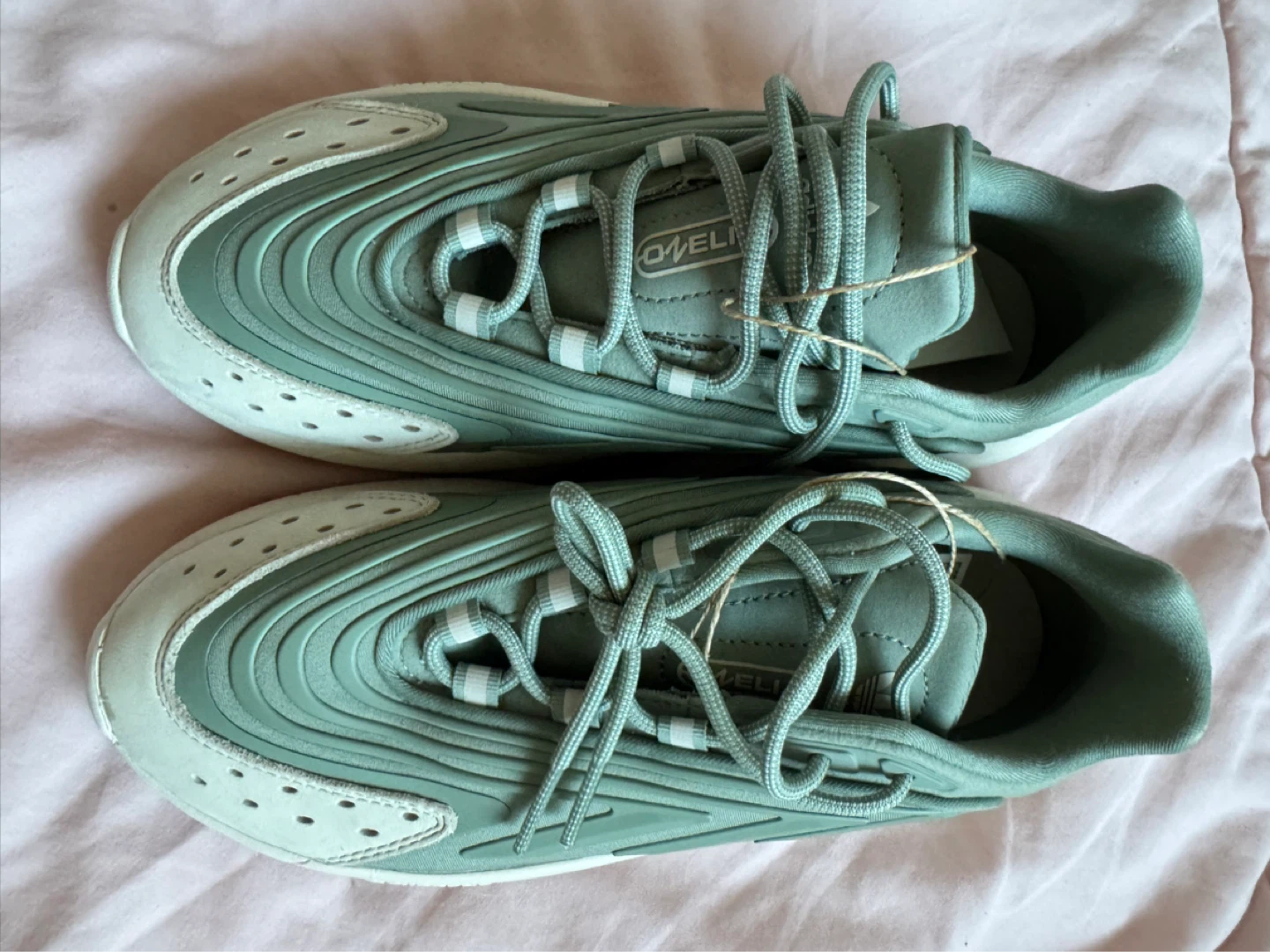 Adidas "Ozelia" Sneakers Size 7 - photo 2