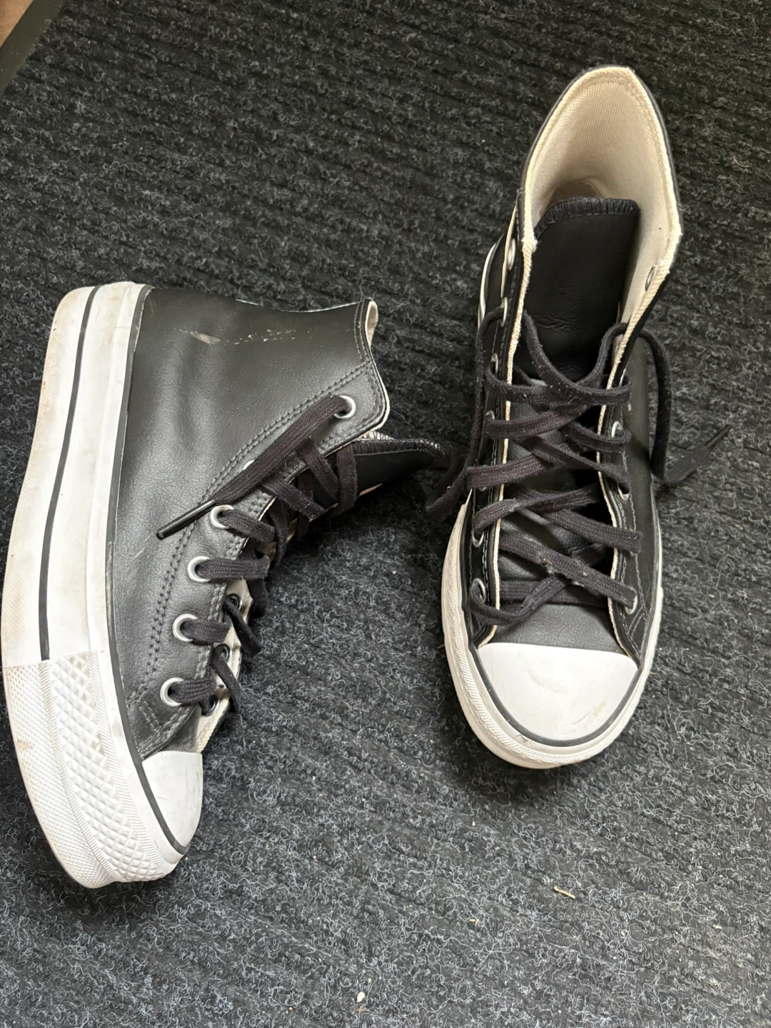 Converse Chuck Taylor All Star High Top Sneakers - Black