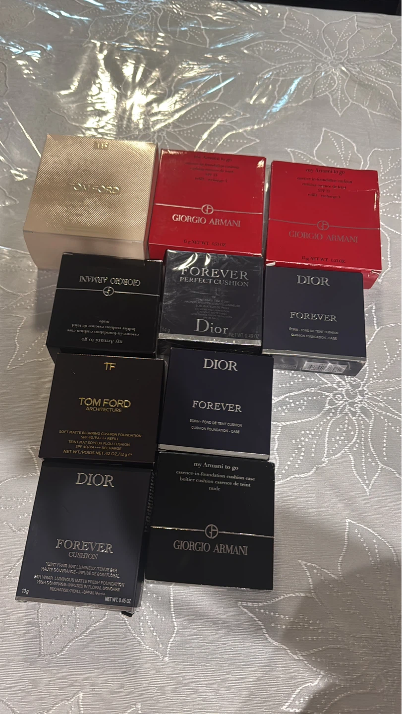 Assorted Luxury Makeup Foundation and Palettes - photo 2