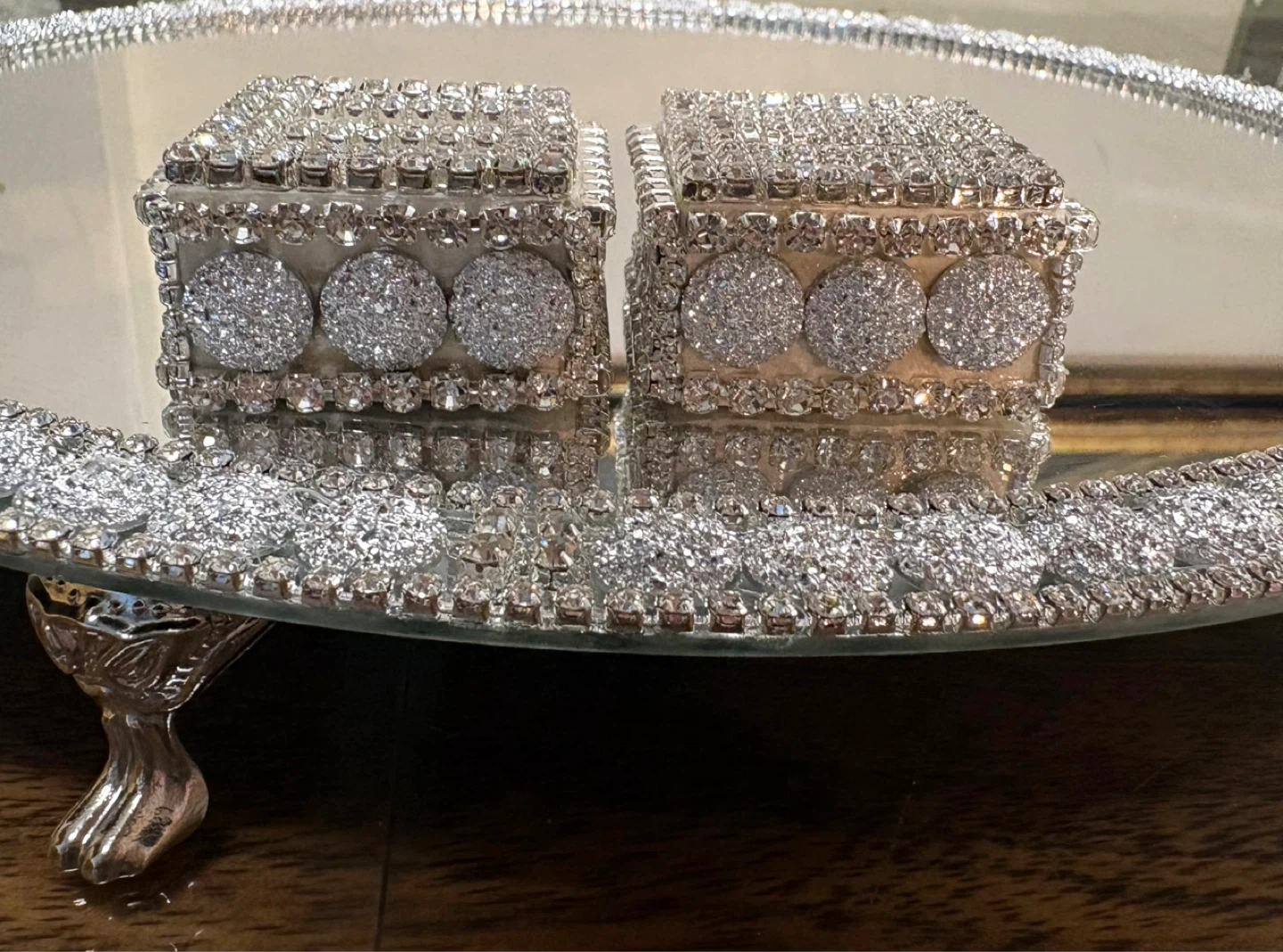 Round mirror tray with crushed diamond and silver rhinestones - photo 2