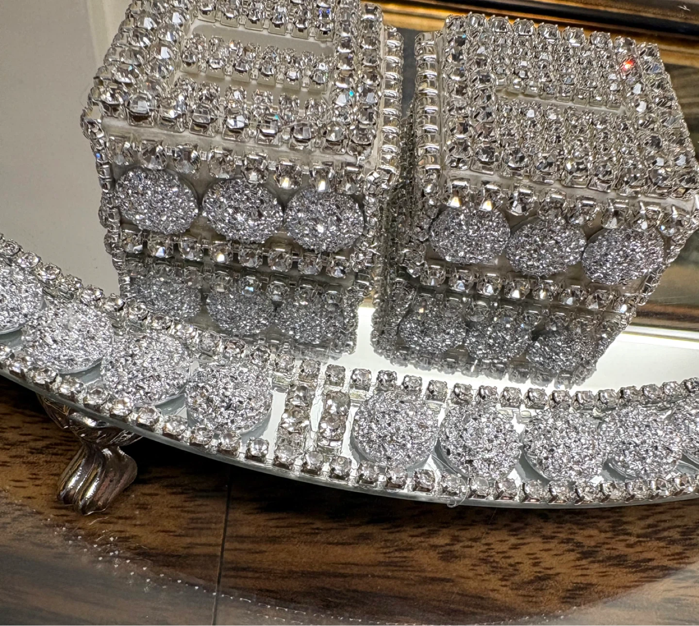 Round mirror tray with crushed diamond and silver rhinestones - photo 4