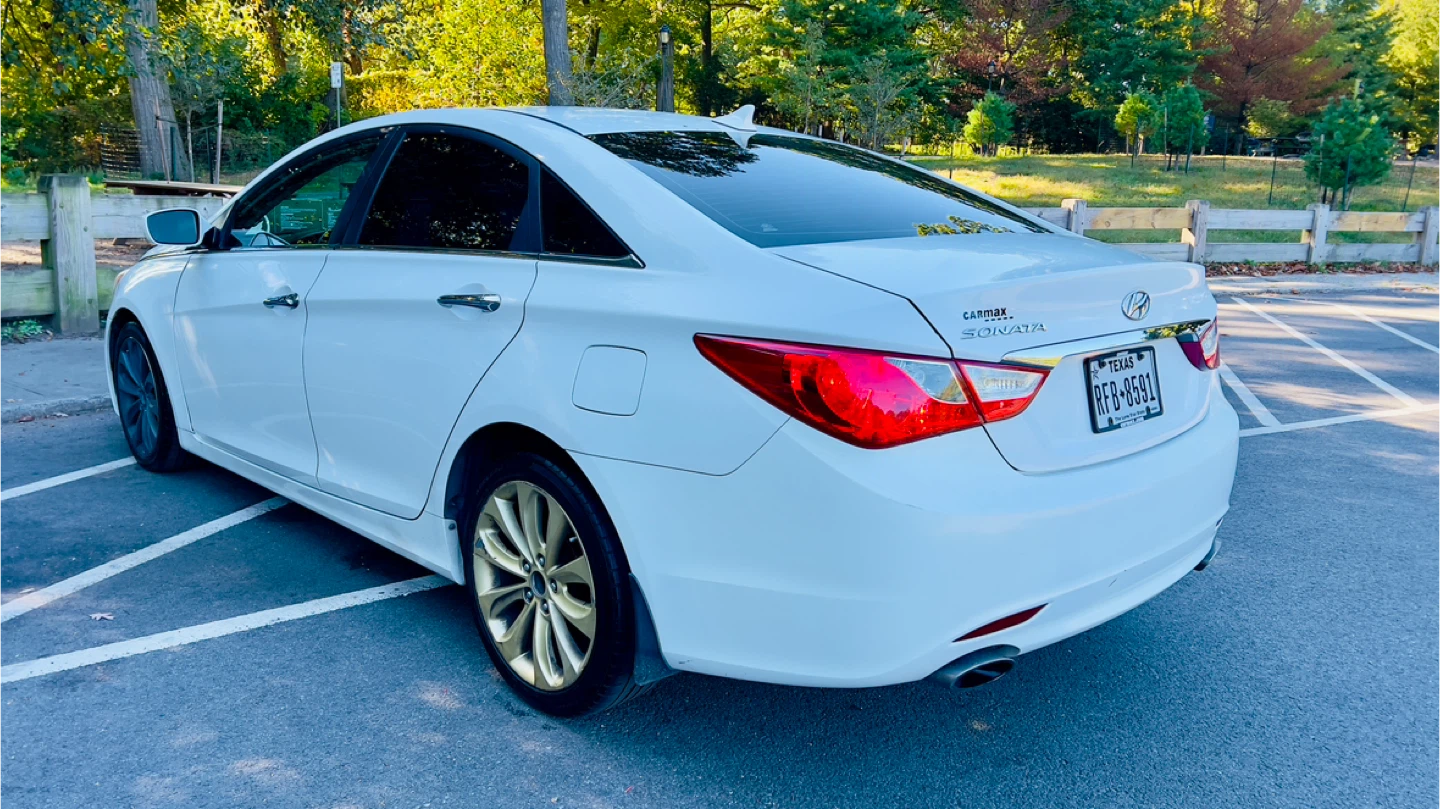 2011 Hyundai Sonata SE - photo 5