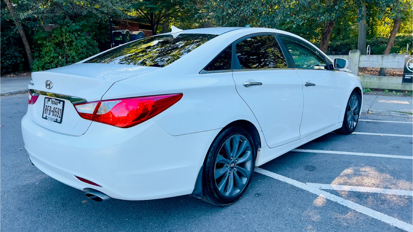 2011 Hyundai Sonata SE - photo 4