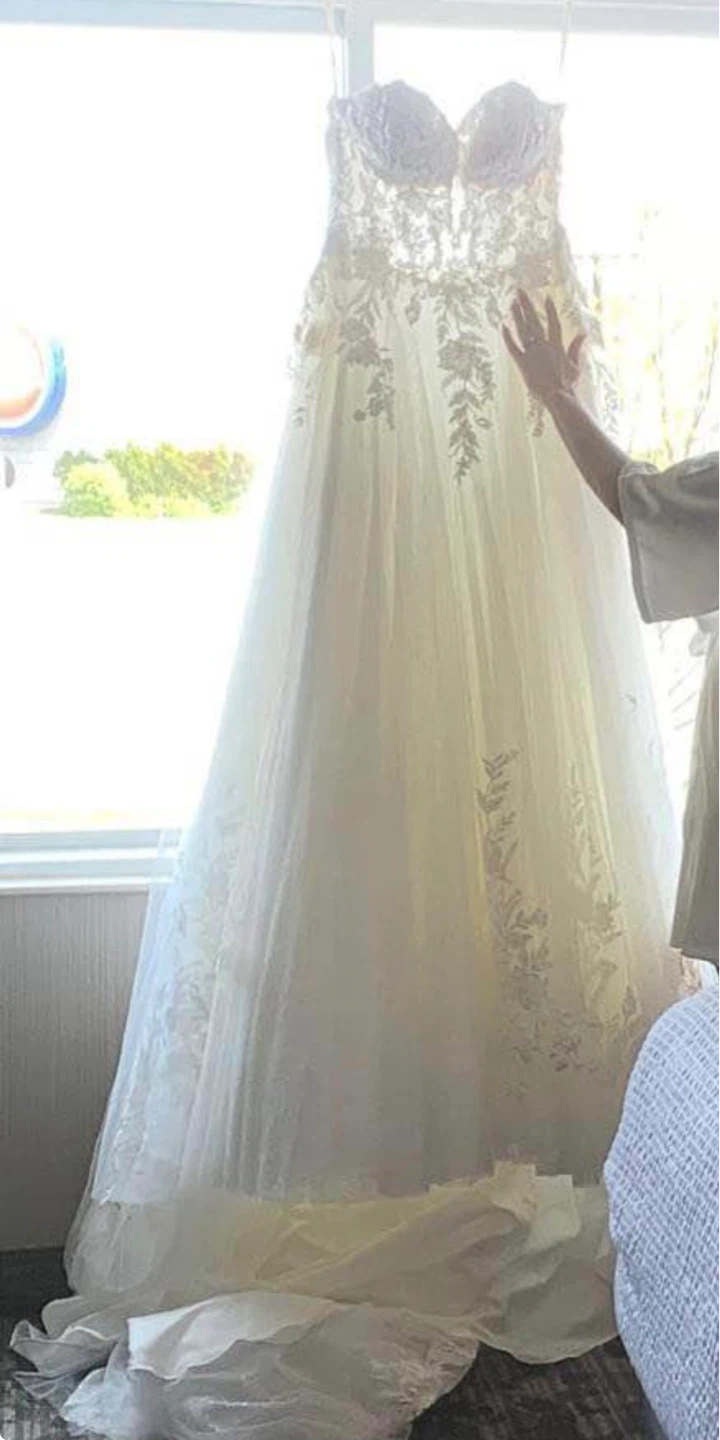 Strapless Ball Gown Wedding Dress - photo 3