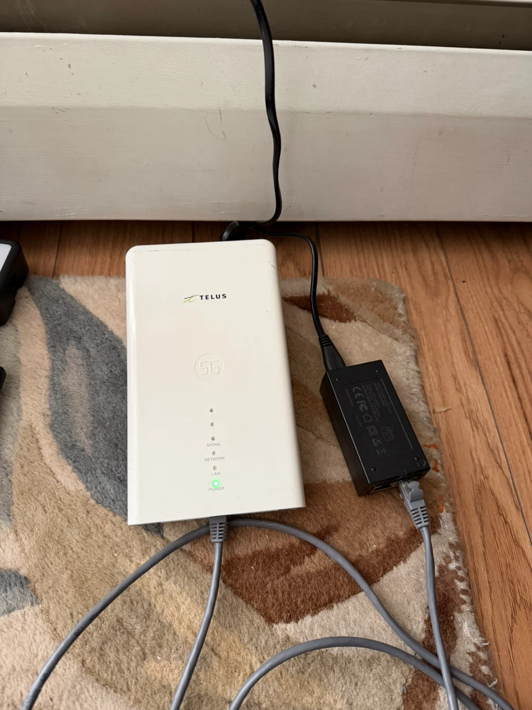 ZTE MC7010CA 5G Outdoor Modem PoE Gigabit Tested - photo 3