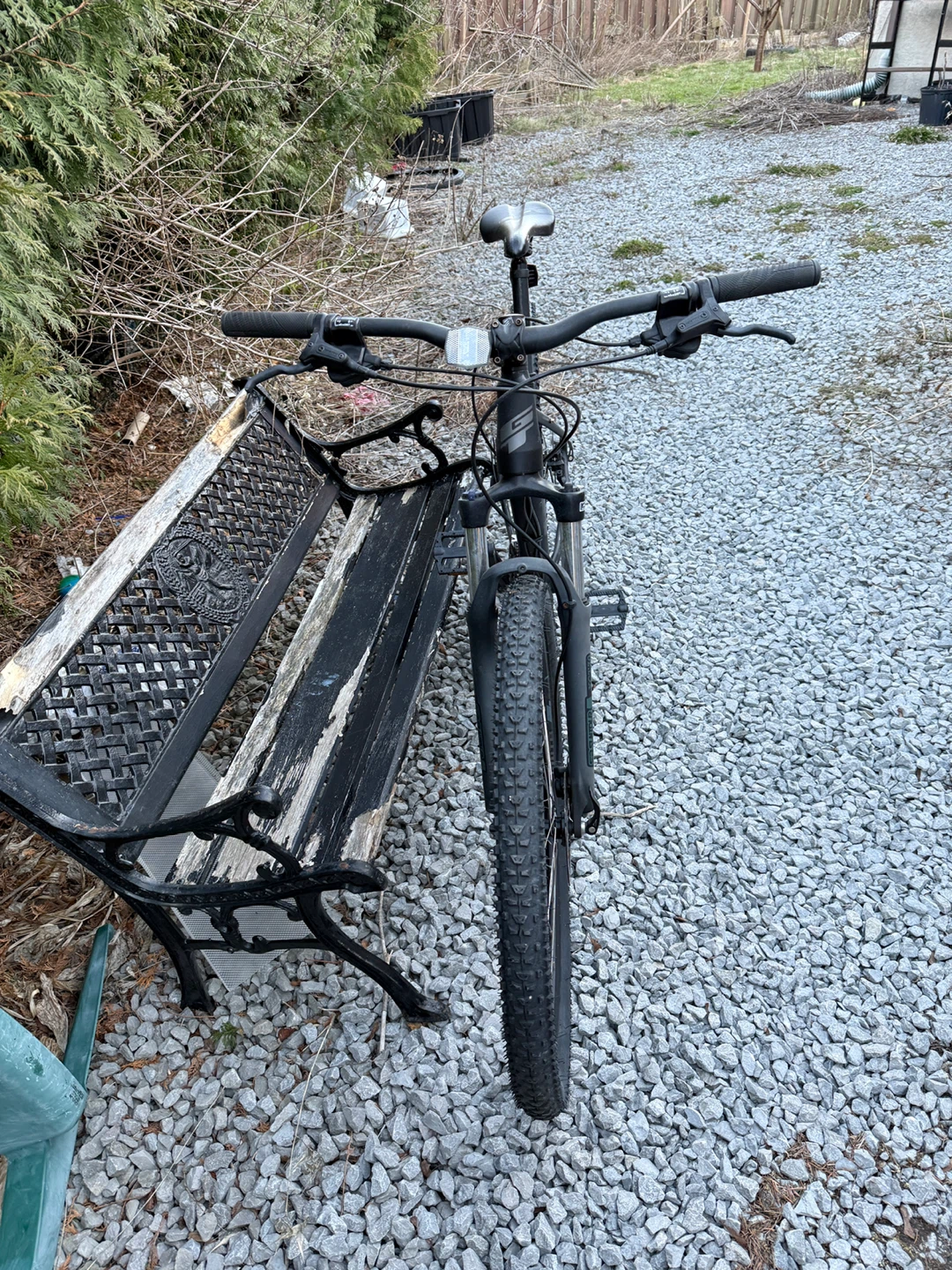 GT Avalanche Sport Mountain Bike - Size M - photo 2