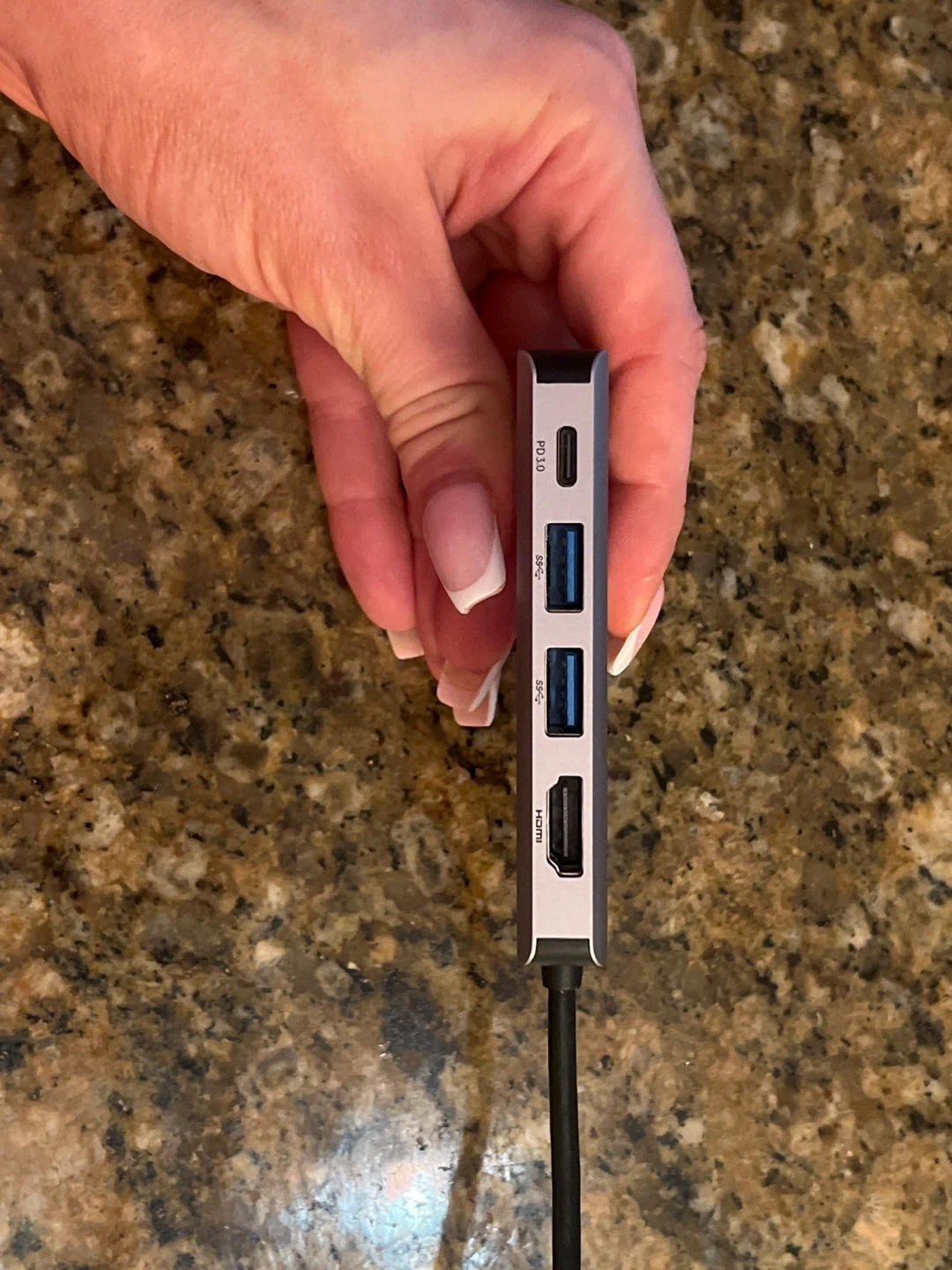 Belkin USB-C Hub with HDMI and USB 3.0 Ports - photo 2