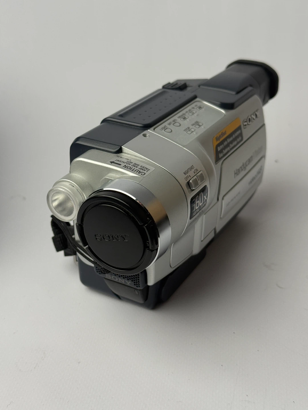 Sony Handycam Hi8 Video Camera Recorder - photo 5