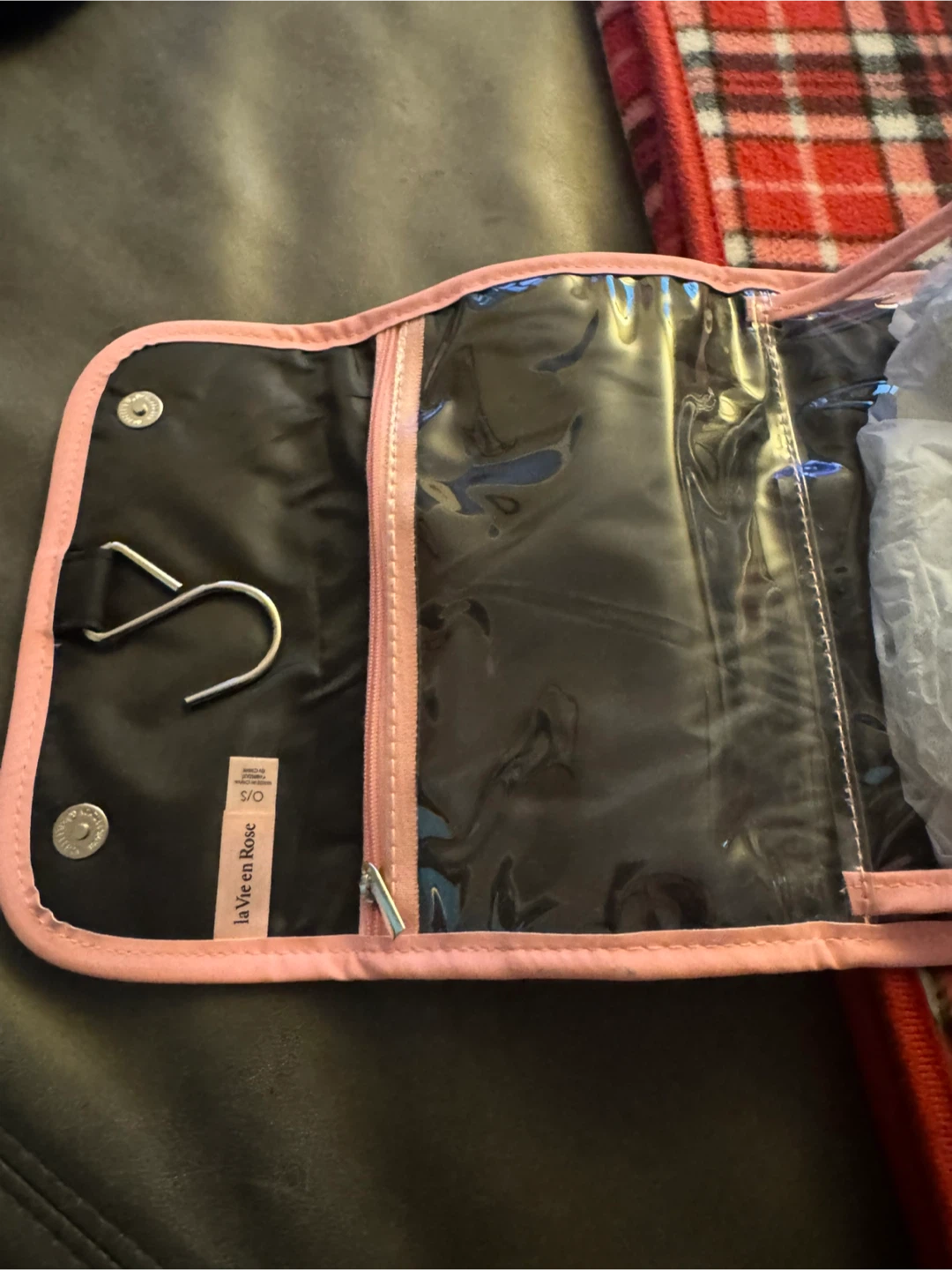 La Vie en Rose Black and Pink Travel Cosmetic Bag - photo 4