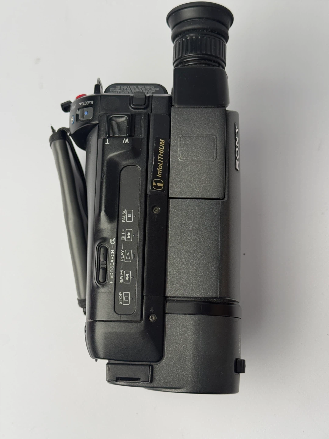 Sony Handycam CCD-TRV430 Camcorder - photo 2