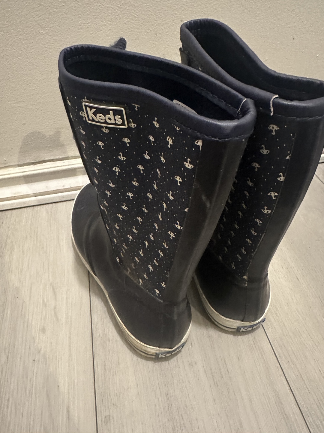 Women's Rain Boots  - Size 8 - photo 2