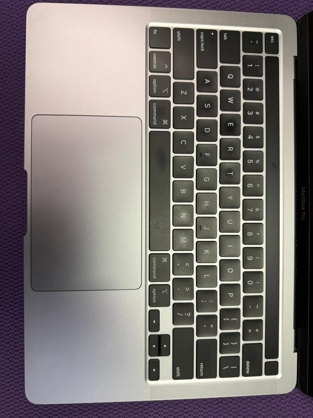 MacBook Pro 2020 - 13 inch - photo 2