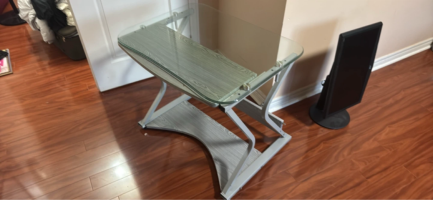 Glass desk - photo 2