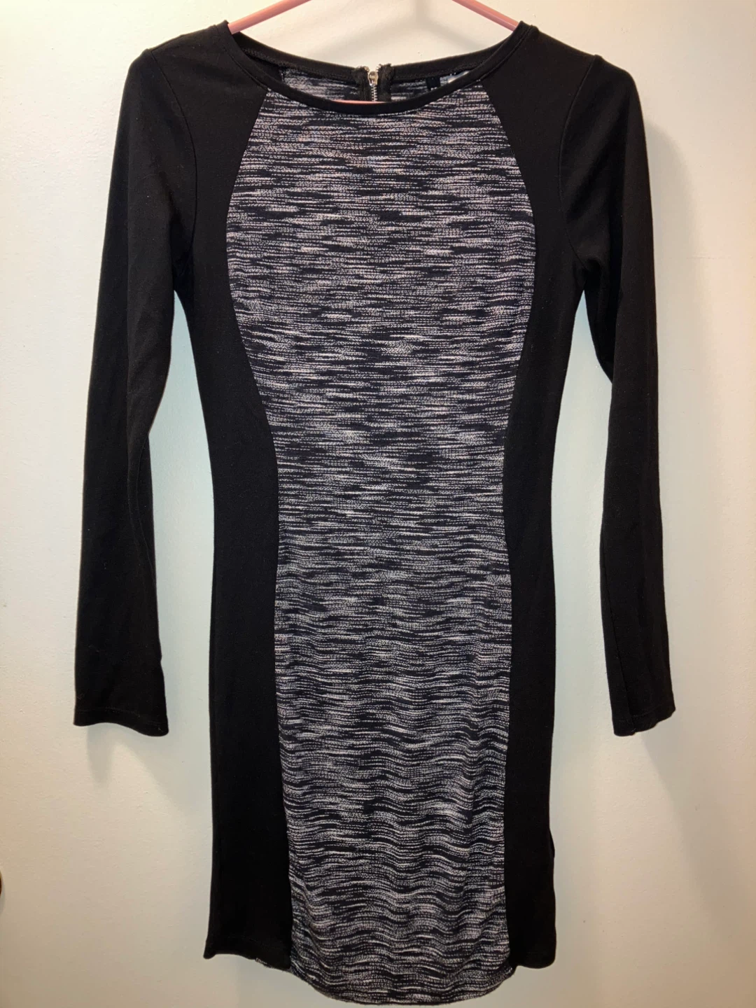 Divided H&M Long Sleeve Dress - Black/Grey - Size 6