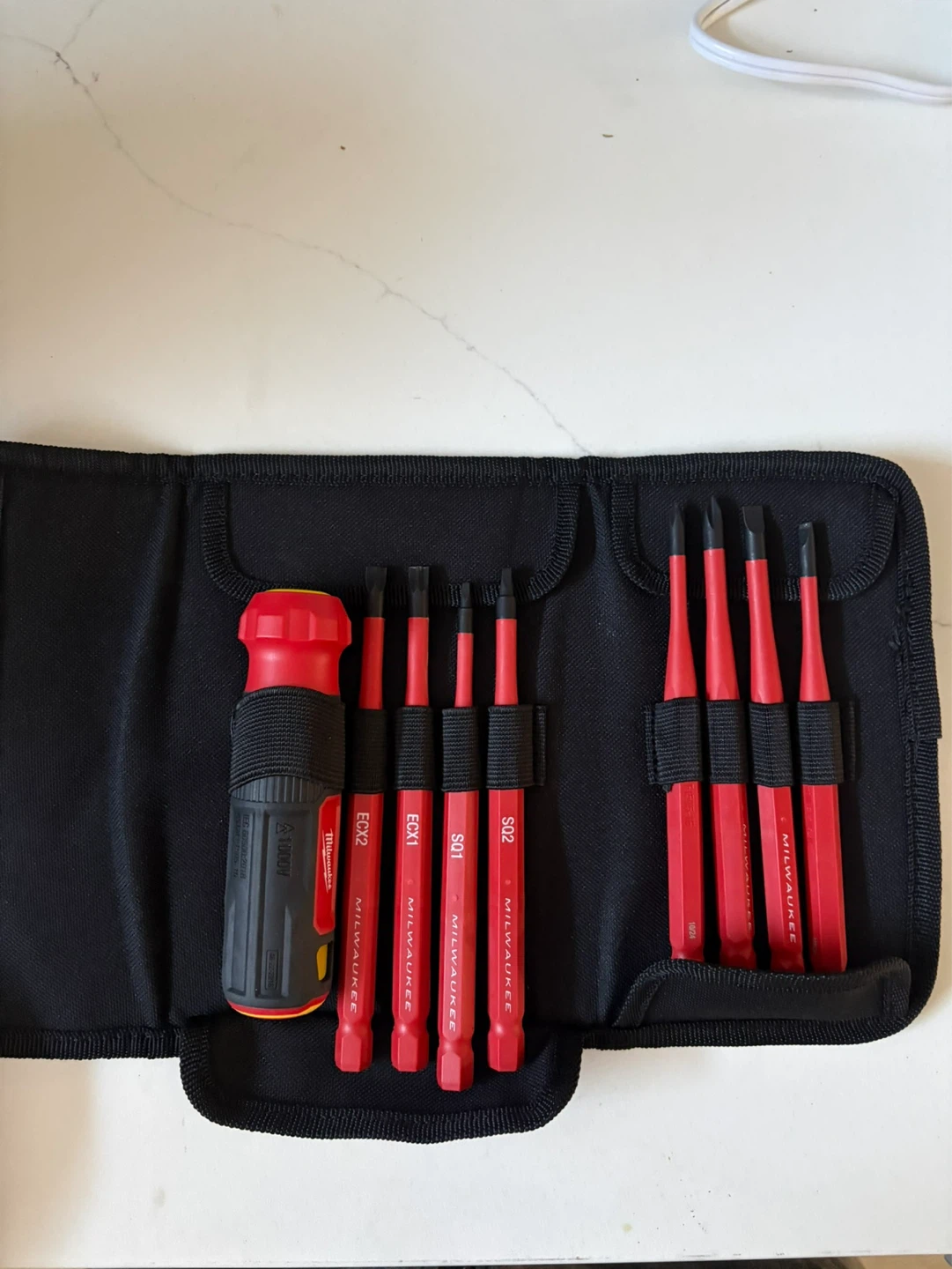 Milwaukee 1000V Insulated Multi-Bit Screwdriver Set - photo 2