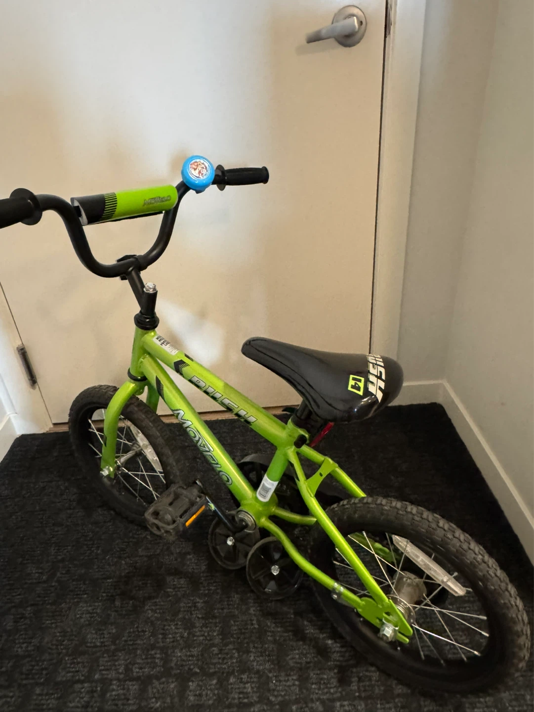 Green Rush 14" Kids Bike with Training Wheels and Helmet - photo 4