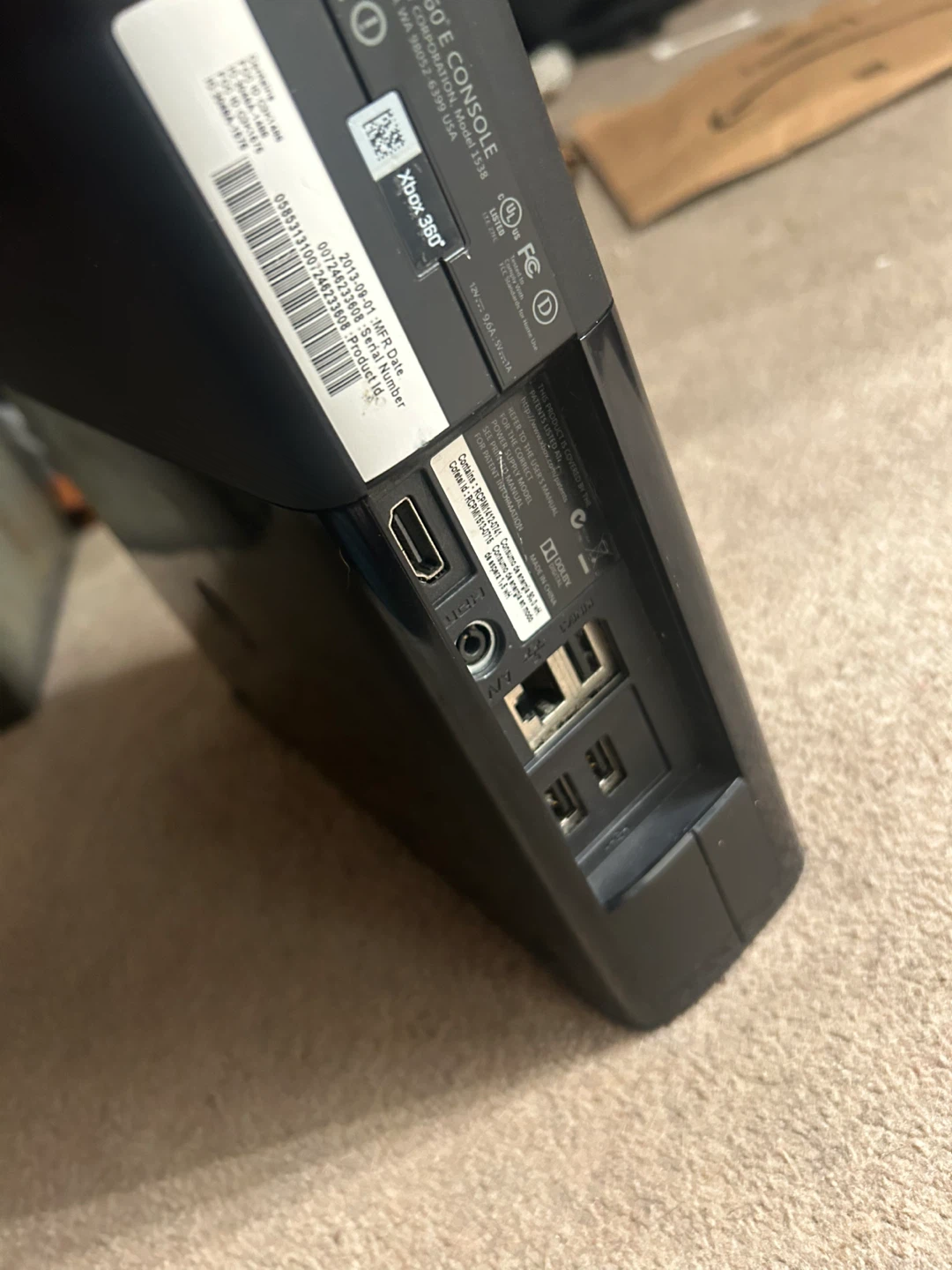 Xbox 360 E Console - photo 3