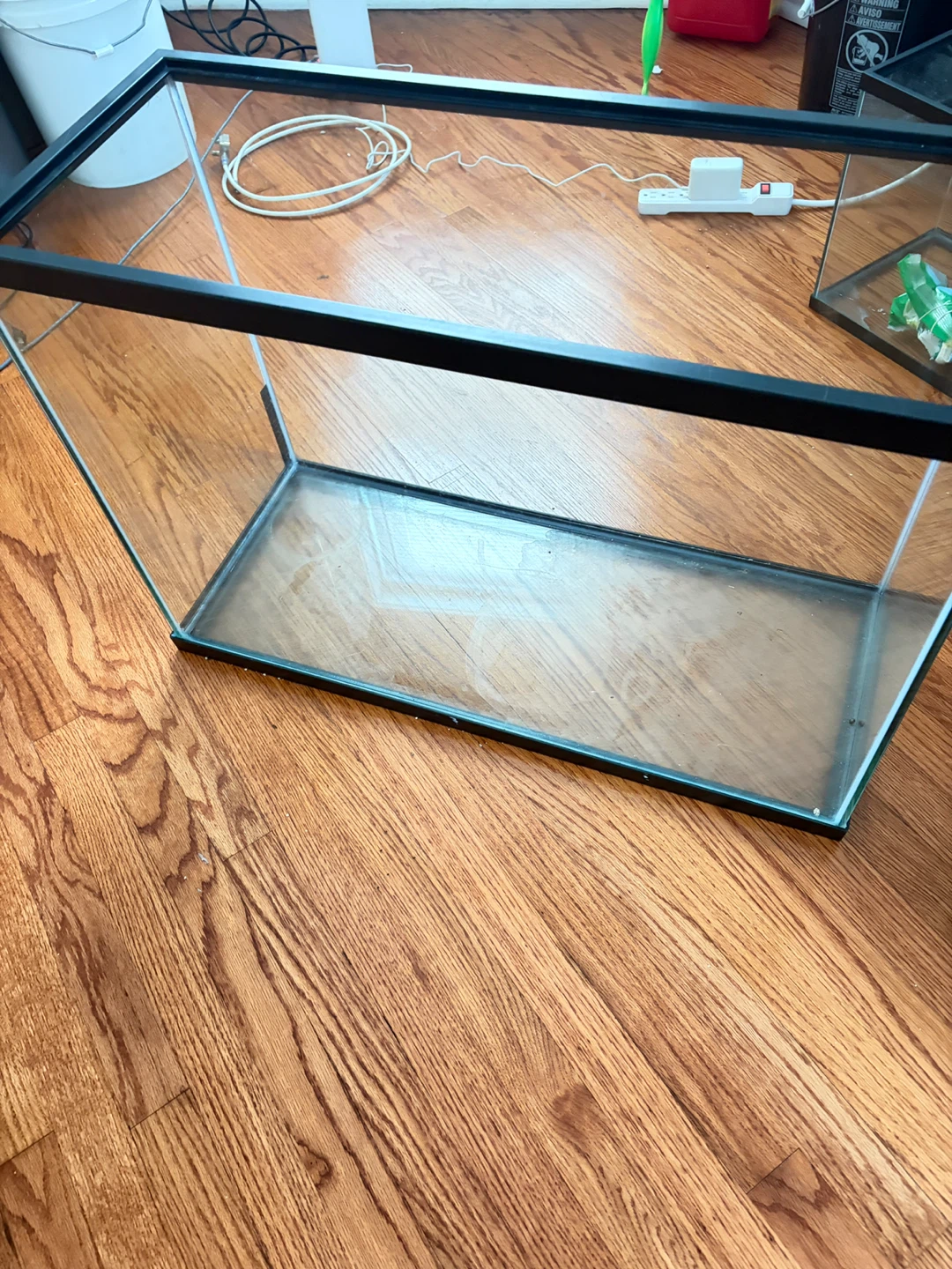 29’ Tall Aquarium Tank - photo 3