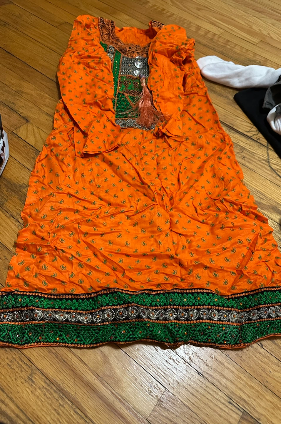 Orange Pakistani suit  with Green Embroidery - photo 2