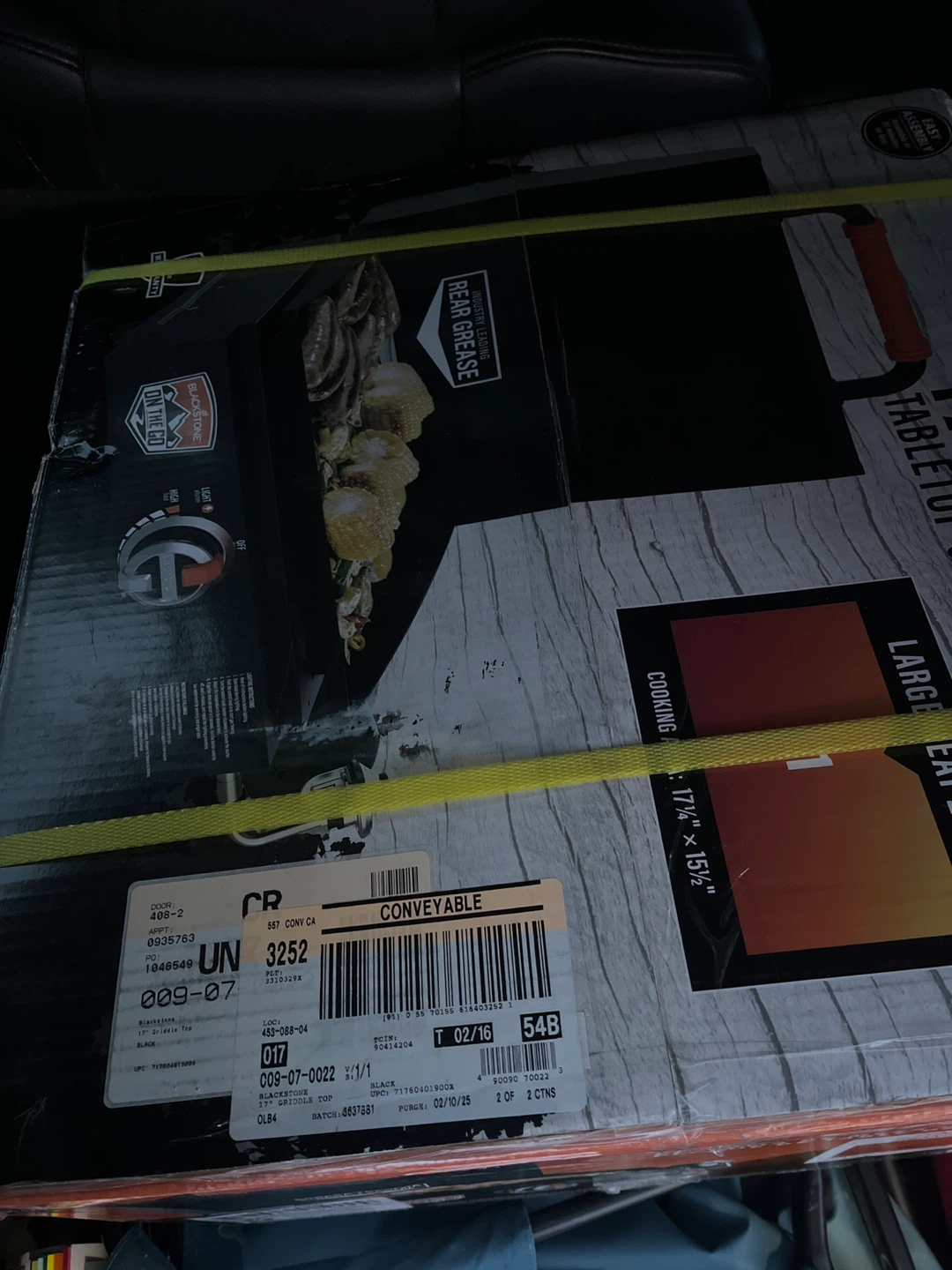 New in box Blackstone 17" Griddle with Hood - photo 3