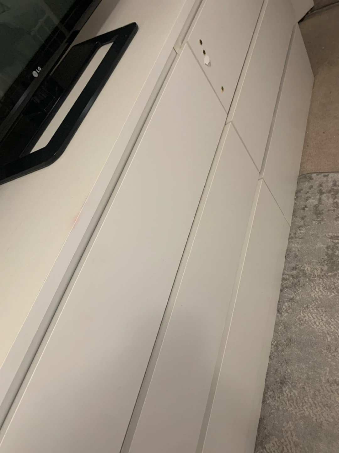 White 6-Drawer Dresser - photo 2