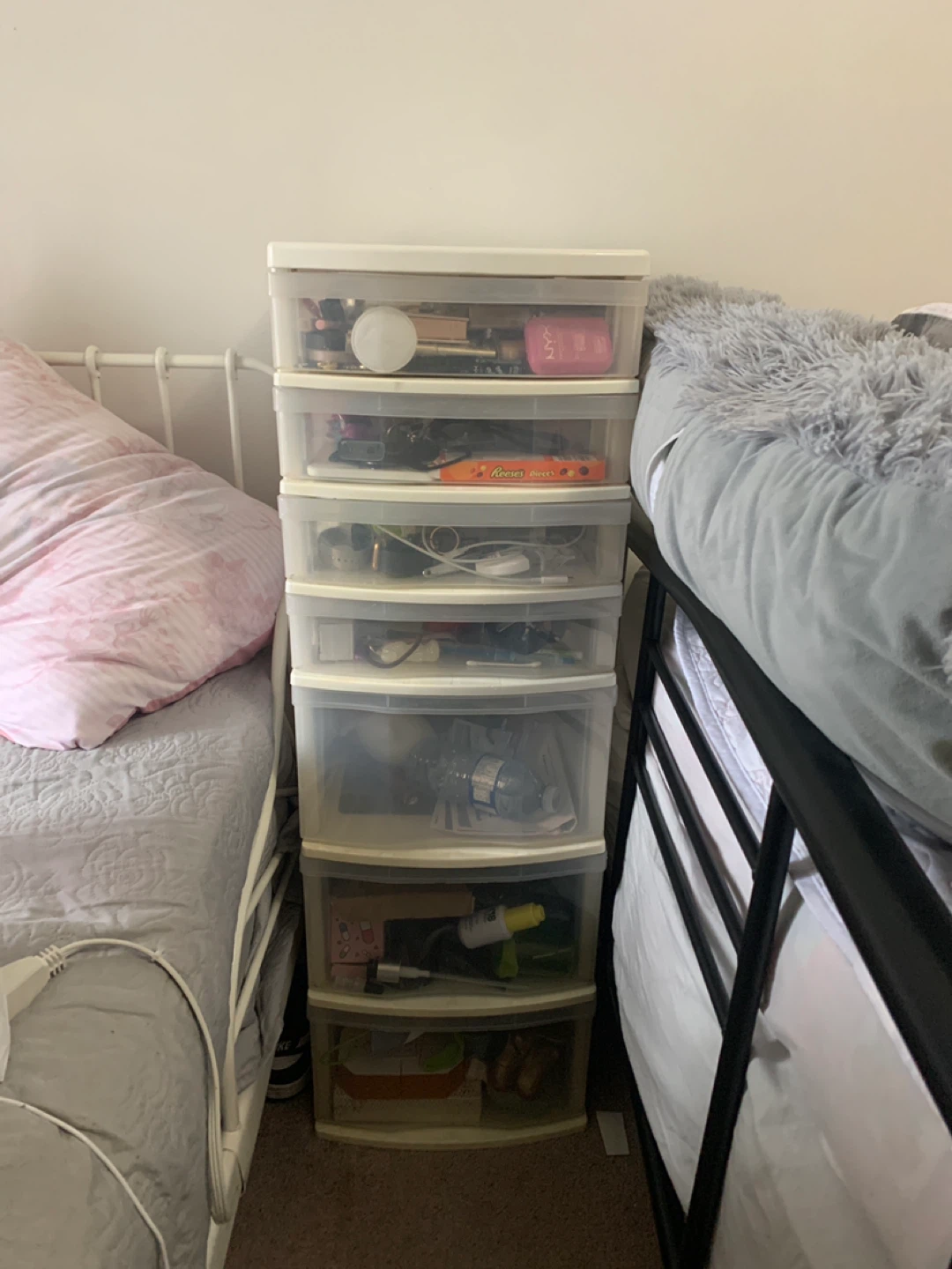 Plastic Drawer Storage Unit