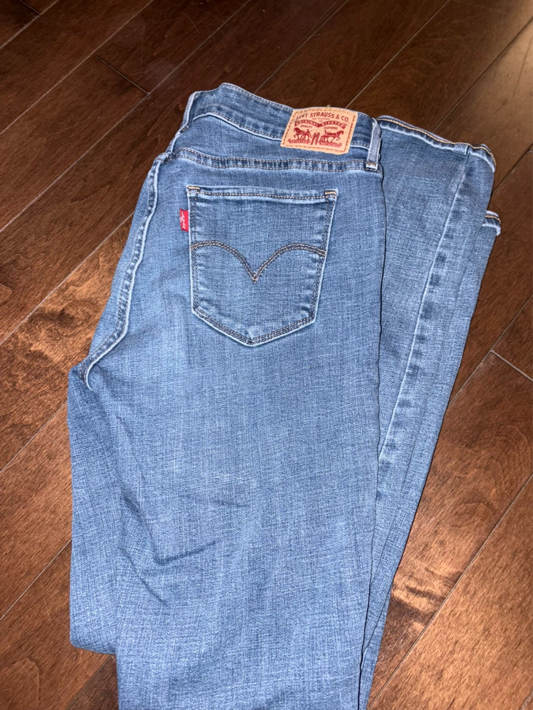 Levi's 711 Skinny Jeans Size 28