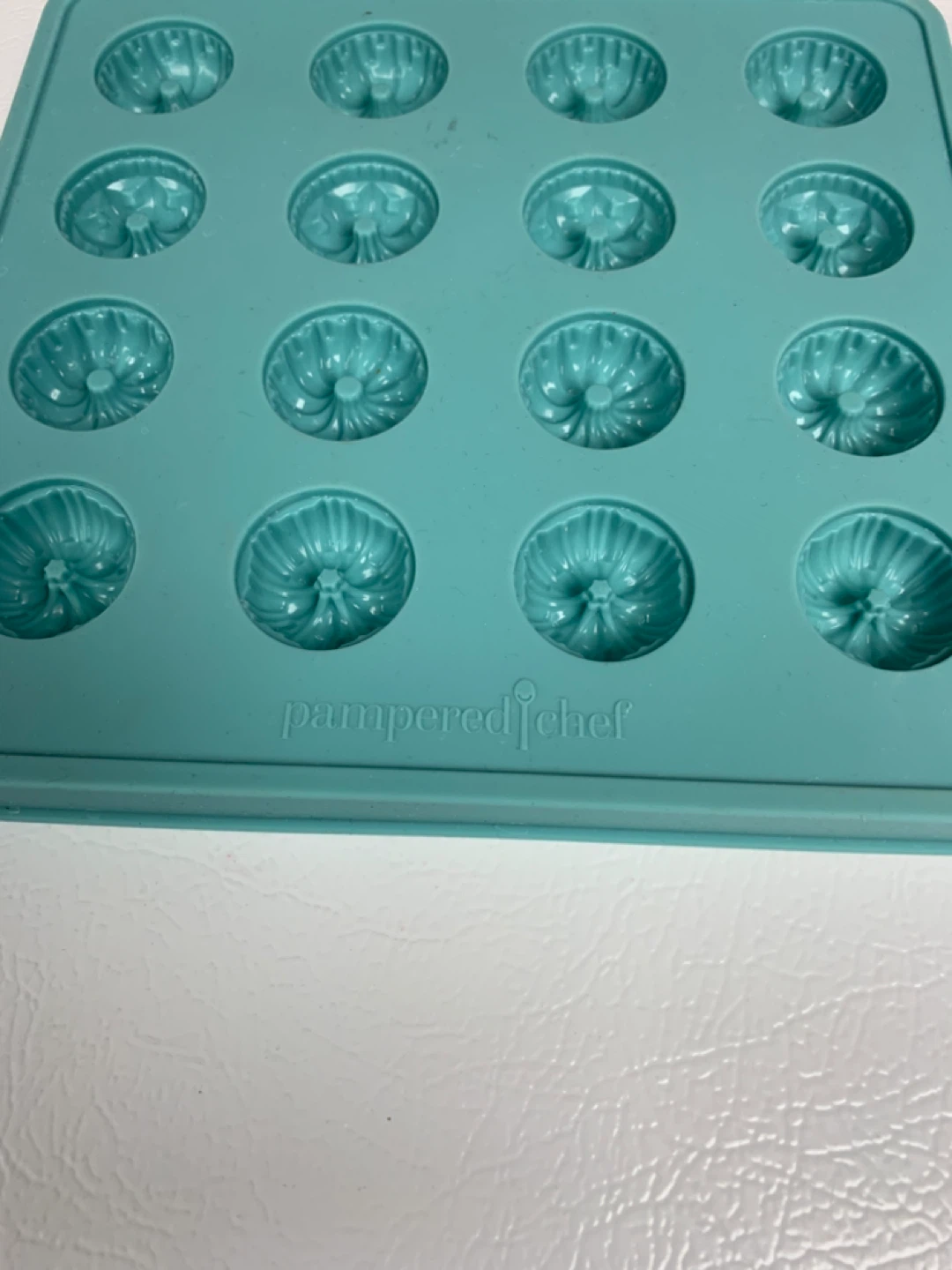 Pampered Chef Silicone Candy Mold - photo 2