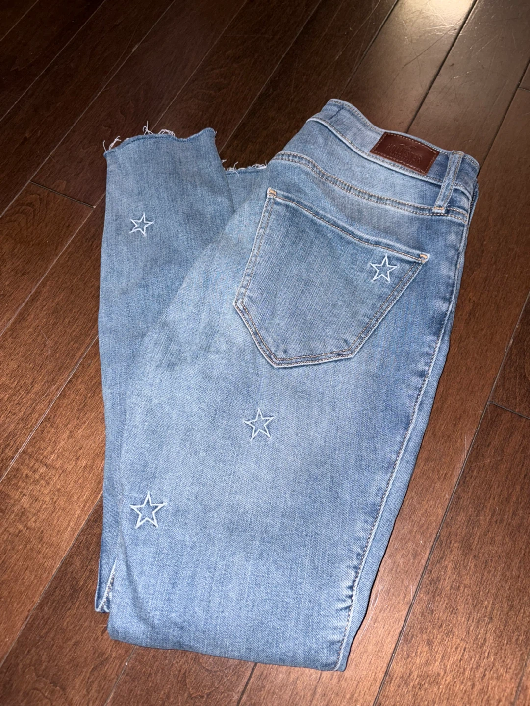 Hollister Skinny Jeans - Size 26