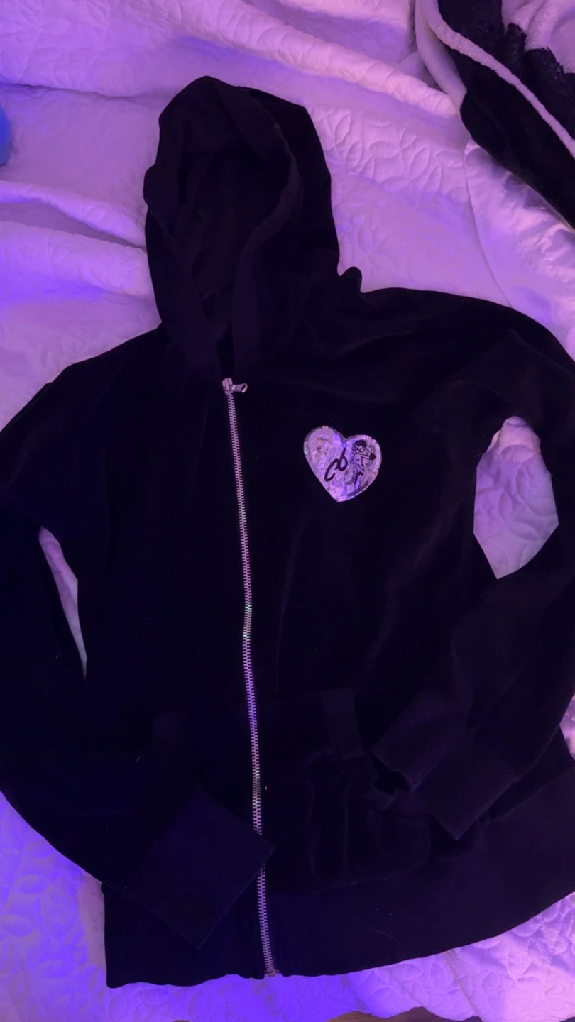 Black velvet rubacuori zip up hoodie with sequin heart patch