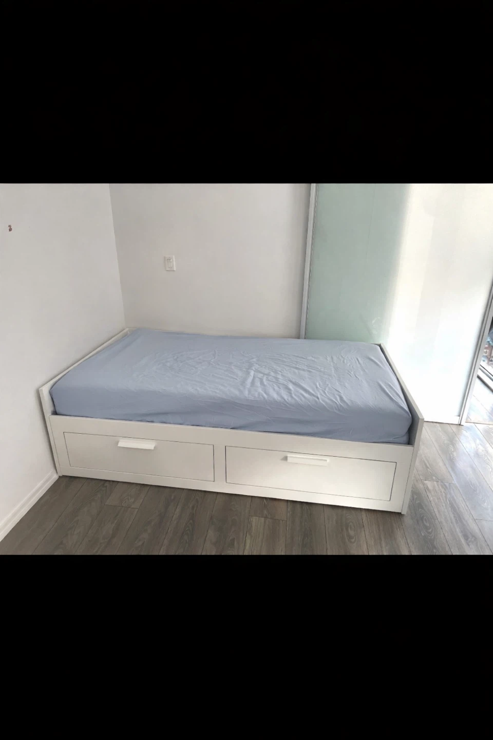 IKEA BRIMNES Daybed with 2 drawers - photo 2