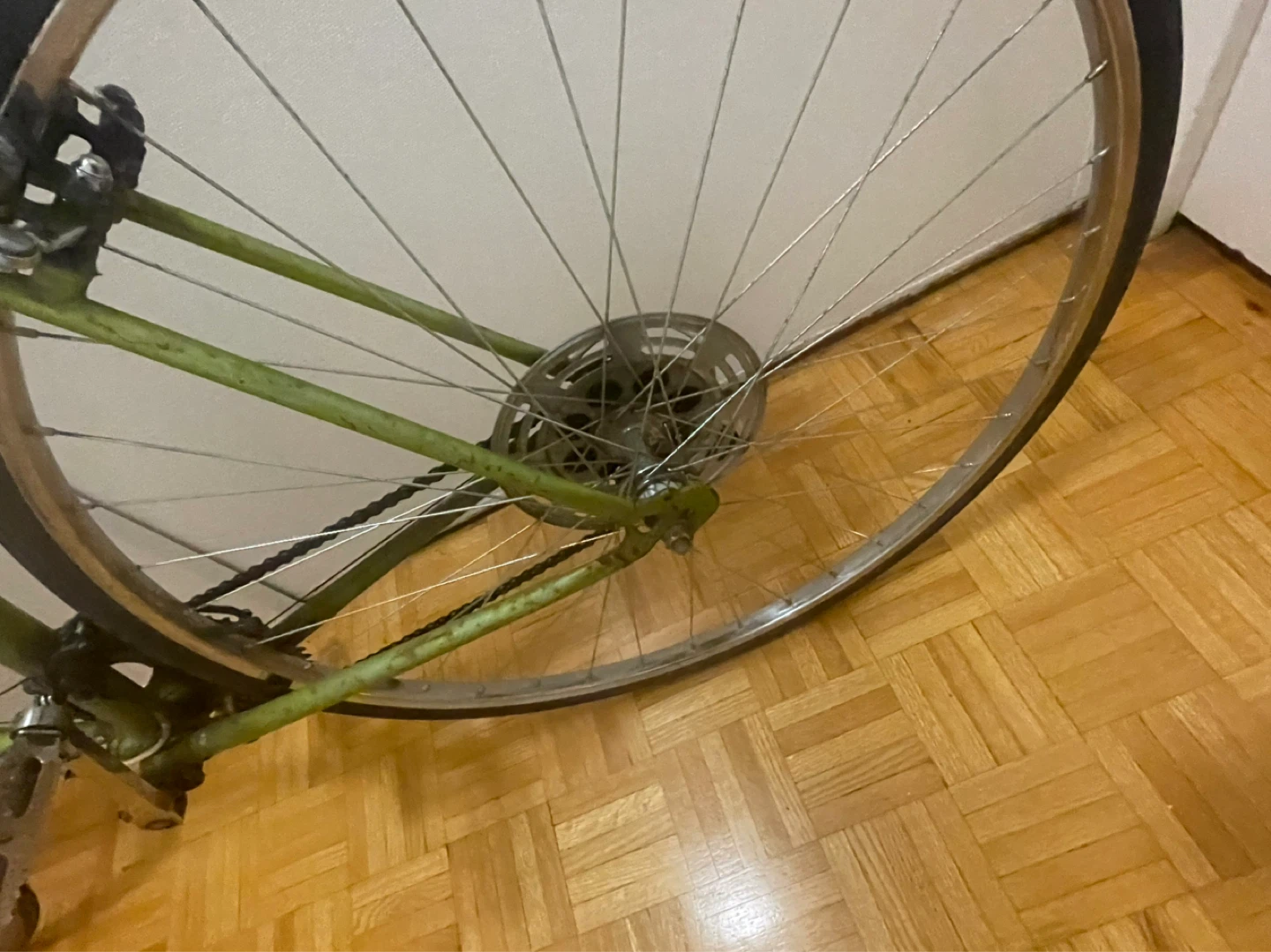 Vintage Green Road Bicycle - photo 3
