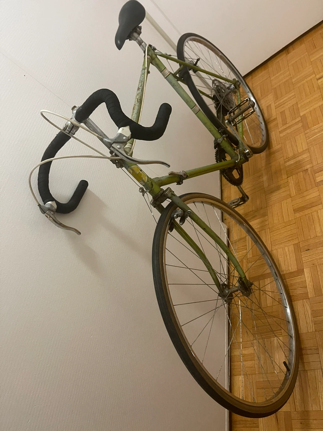Vintage Green Road Bicycle - photo 2