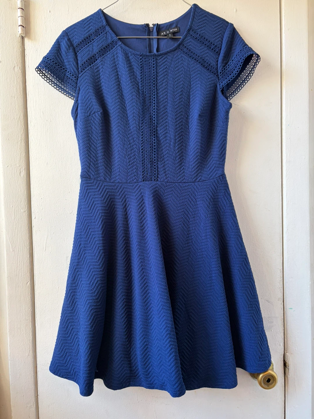 Girls dress size M
