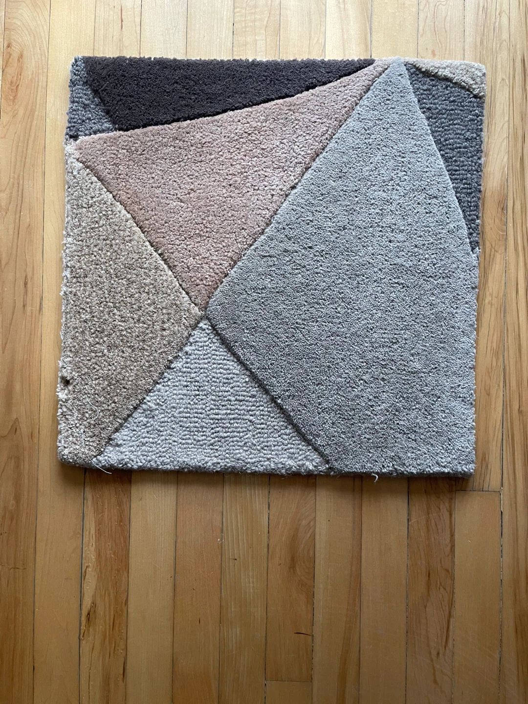 Compact Accent Rug