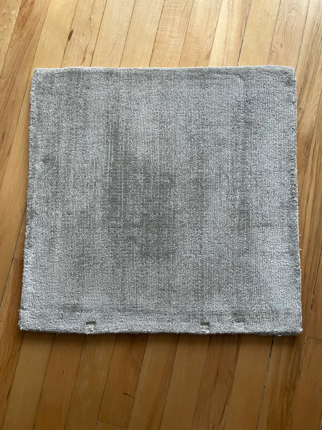 Compact Accent Rug