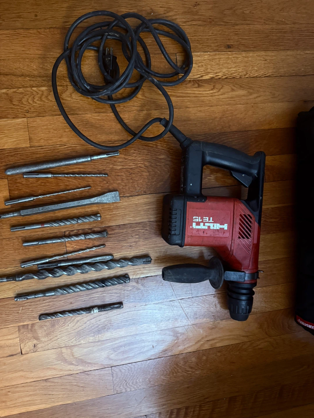 Hilti TE 15 Rotary Hammer Drill with Drill Bits and Husky Bag - photo 2